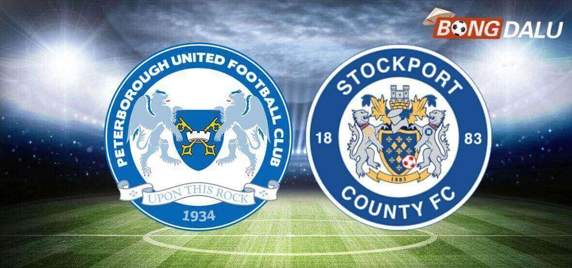 Trận cầu tâm điểm vòng đấu giữa Peterborough United và Stockport County tại giải hạng Ba Anh