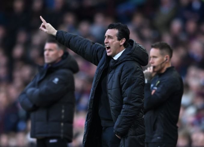 Huấn luyện viên Emery nhận định Arsenal là ứng cử viên hàng đầu cho chức vô địch Premier League.