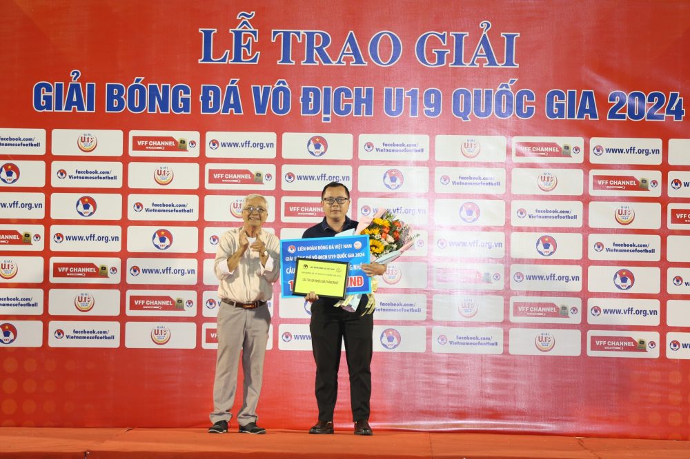 giả vô địch bóng đá u19 quốc gia