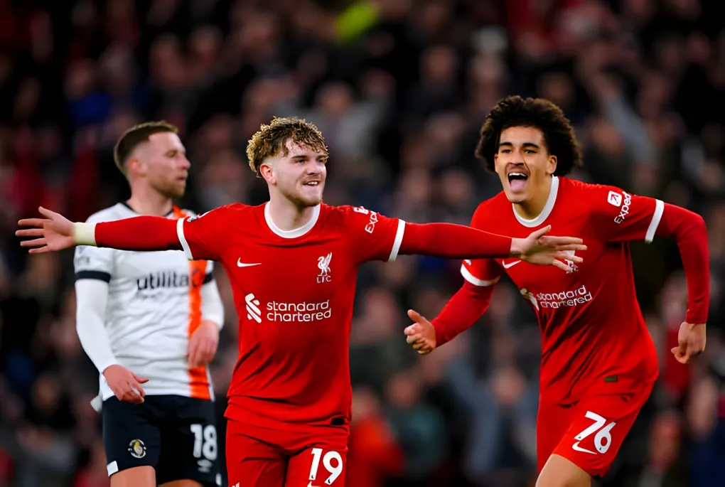 liverpool đấu với luton