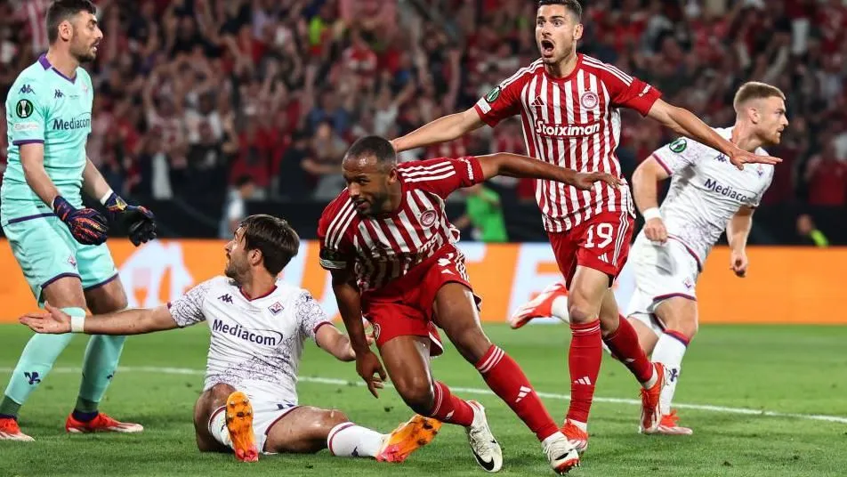 câu lạc bộ bóng đá olympiakos